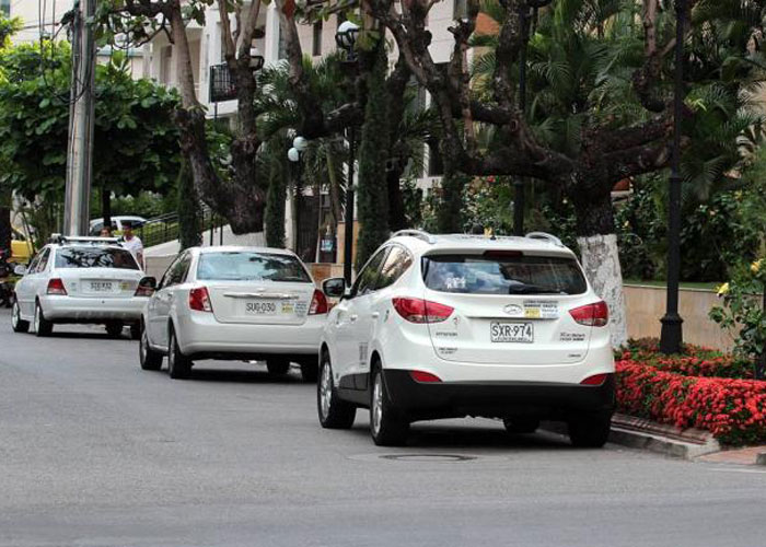 La maldita mafia del transporte público especial