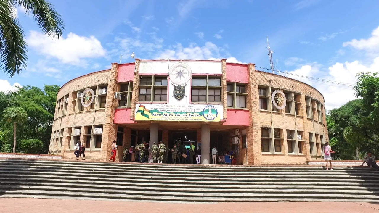 Alcalde de Yopal sacó su oficina para una casa porque no quiere sentarse en silla de escarnecedores