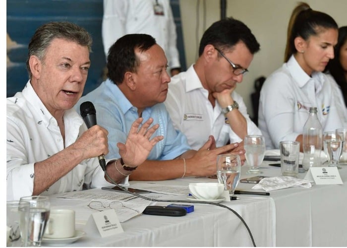 Un shawarma de pollo mandó a la delegación presidencial al hospital