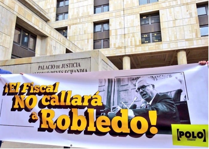 Robledo tiene el respaldo de un plantón en la audiencia contra el Fiscal 