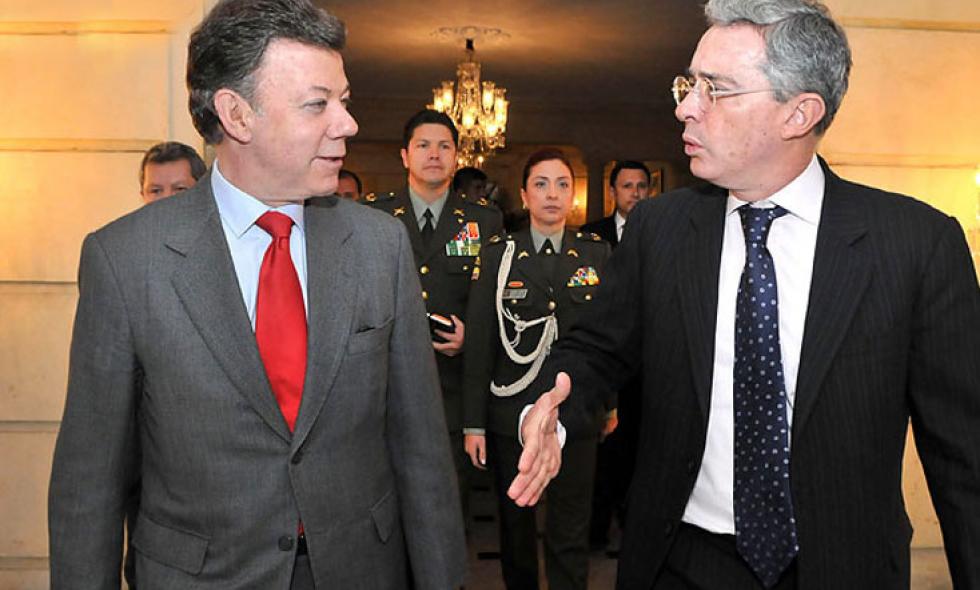 Santos fue el que dijo Uribe, la Naranja Castrochavista lo recuerda