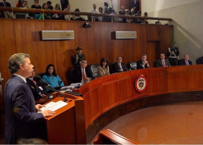 Los sepultureros de la Constitución