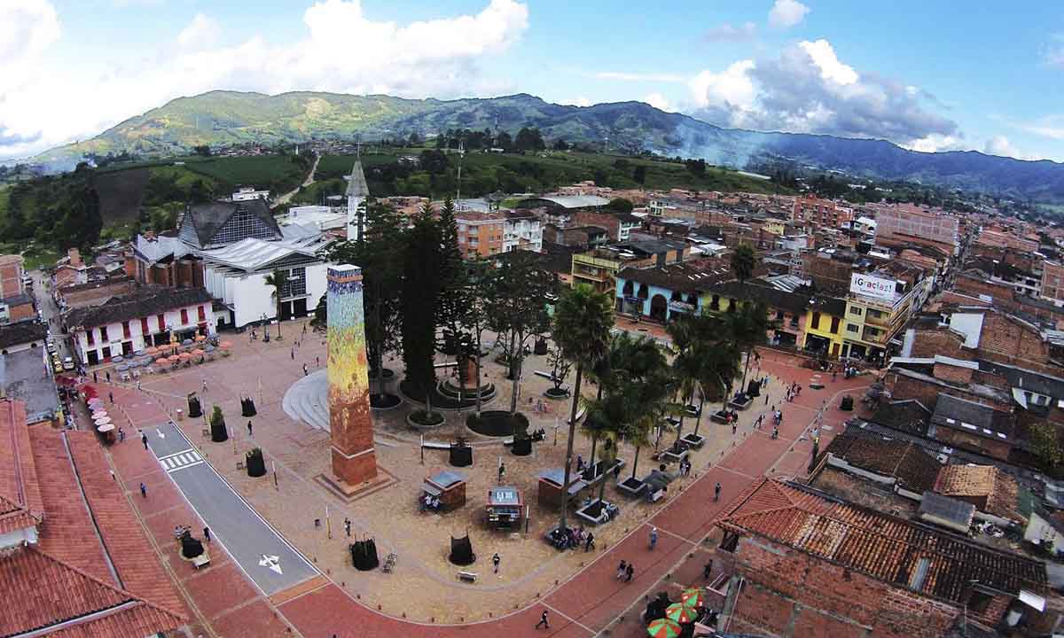 El Carmen de Viboral: la punta de la felicidad