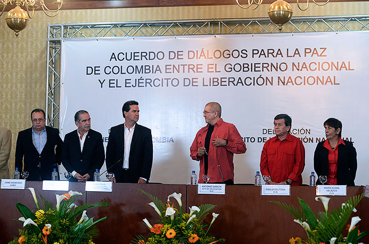 Gobierno colombiano y ELN tienen el desafío de distensionar y avanzar