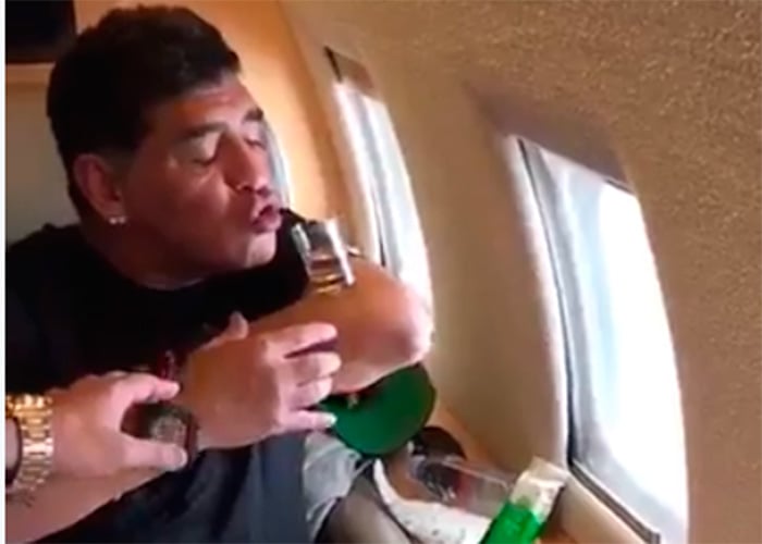Video: ¿Maradona volvió a la rumba salvaje con alcohol y drogas?