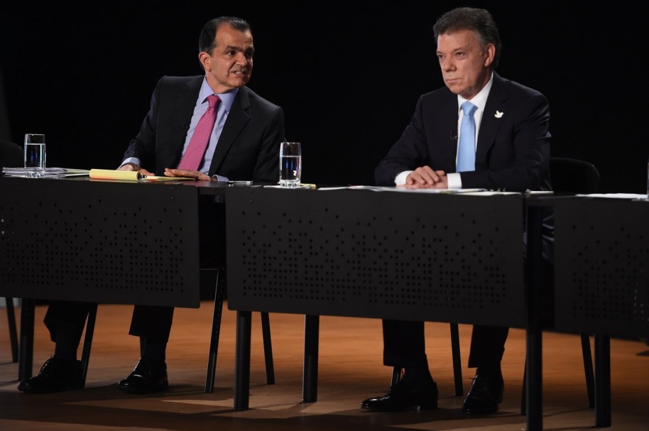 ¿Es usted cómplice de la corrupción de Santos y Zuluaga?