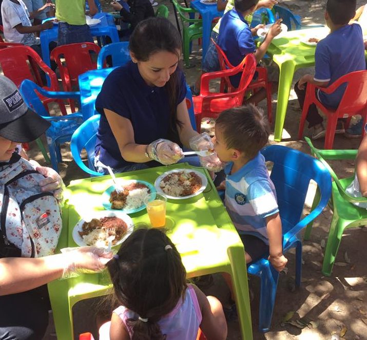No todos los colombianos son xenófobos, algunos también ayudan a los venezolanos
