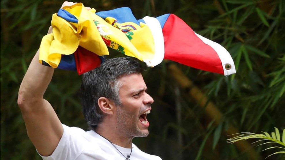 Video: Maduro ordenó sacar a la fuerza a Leopoldo López de su casa