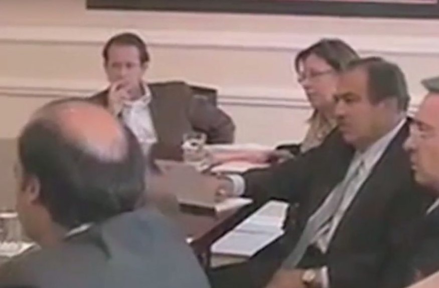 La comprometedora reunión en la Presidencia de Uribe que puede enredar aún más a Andrés Felipe Arias