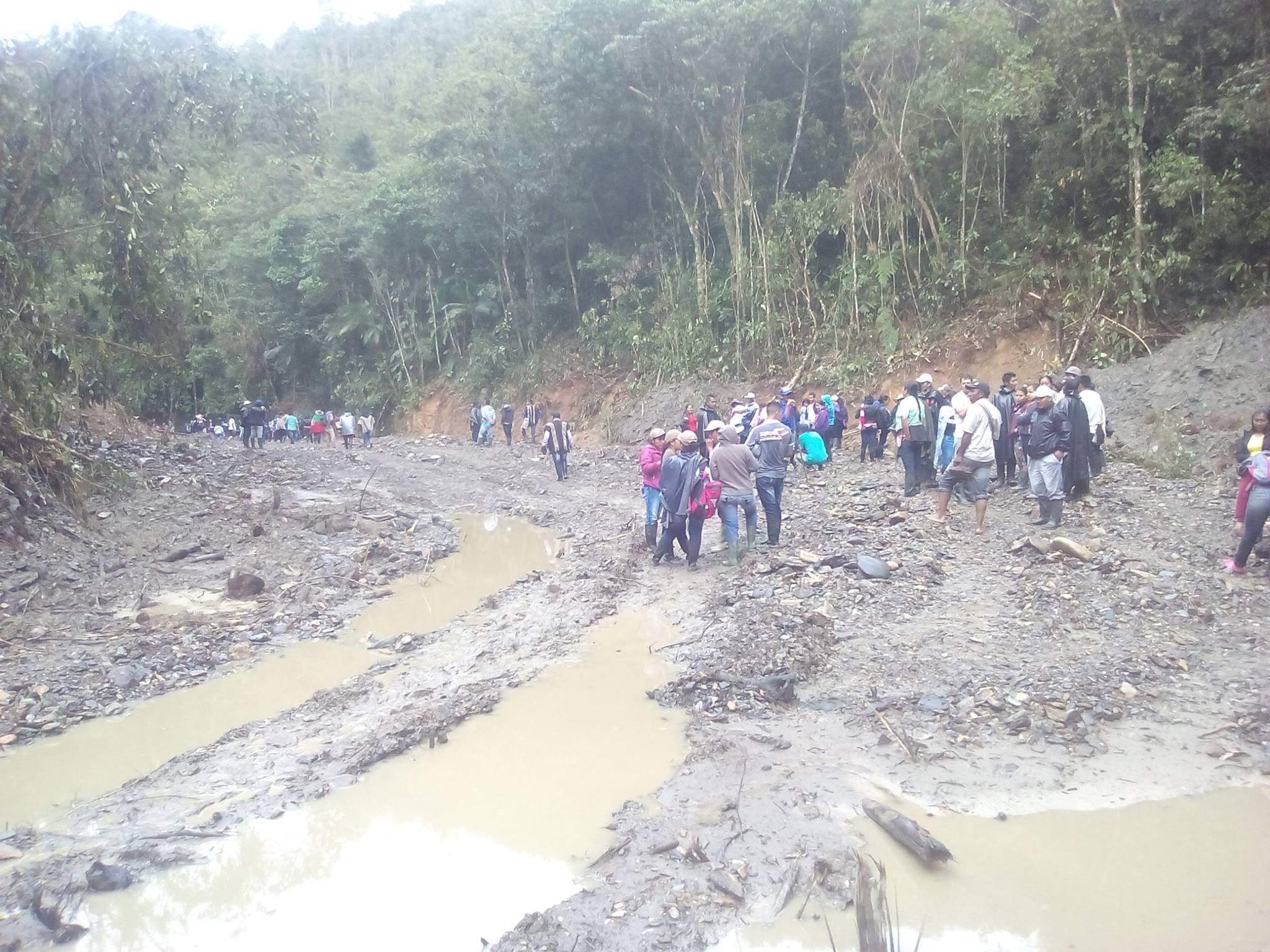 Autoridades indígenas piden que no haya más minería en su territorio