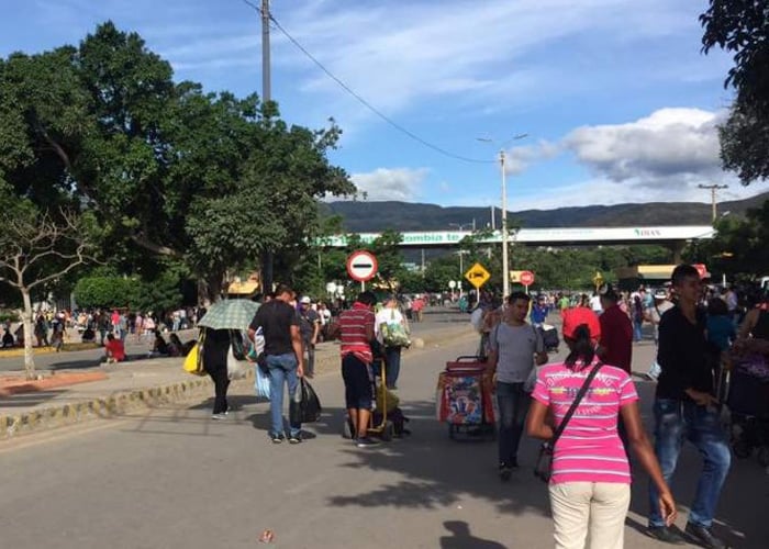 Las balas de la ambición: la lucha por el poder de la frontera colombo-venezolana