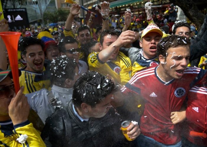 Mejor no ir a un “chuzo” lleno de gente a ver el partido de Colombia