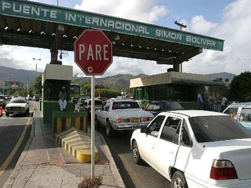 Bienvenidos a la frontera colombo-venezolana, condenados en la tierra de nadie