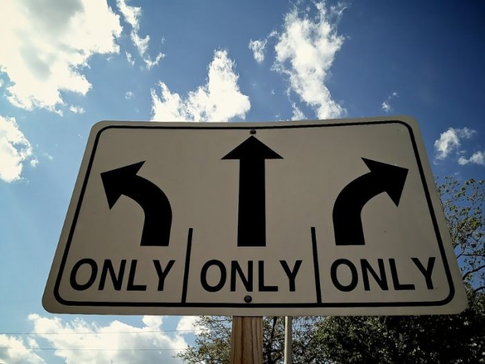 ¿Ambigüedad ideológica o doble militancia partidista?