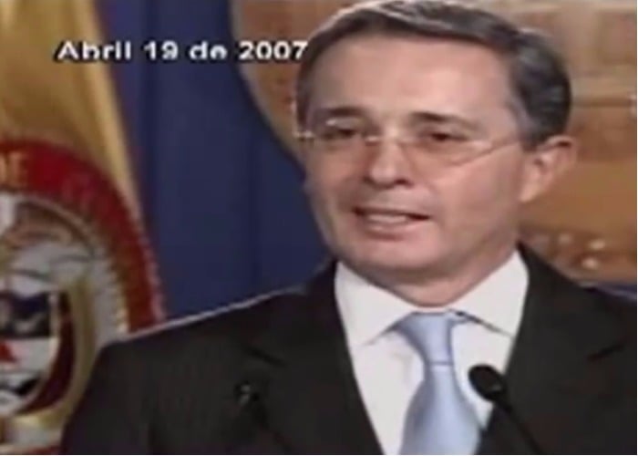 El video en el que Uribe defiende al DAS: 
