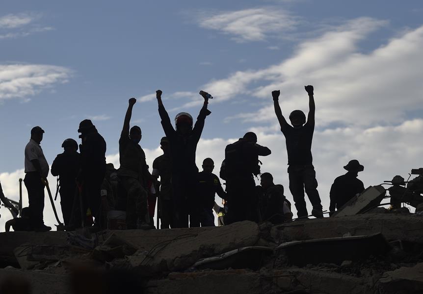 “Cielito lindo”: la respuesta de México a la furia de la naturaleza