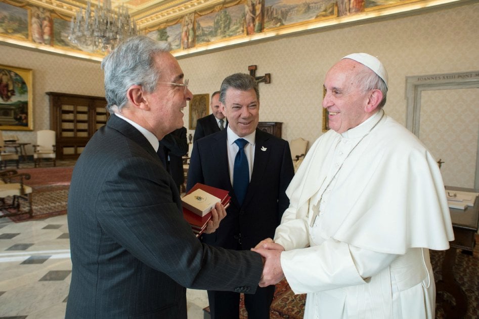 La visita del papa fue un golpe mortal para Álvaro Uribe y el Centro Democrático