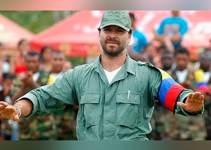 Reaparece el Alemán el temible jefe paramilitar, ahora cerebro en la