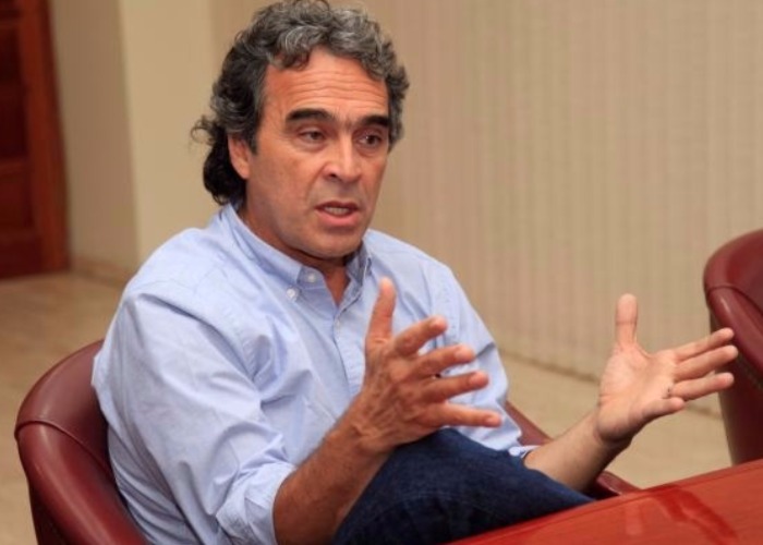 Fajardo defiende la apertura democrática