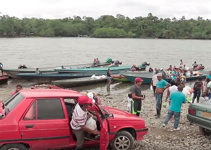 La Playa: un embarcadero improvisado para sobrevivir selva adentro en Tumaco