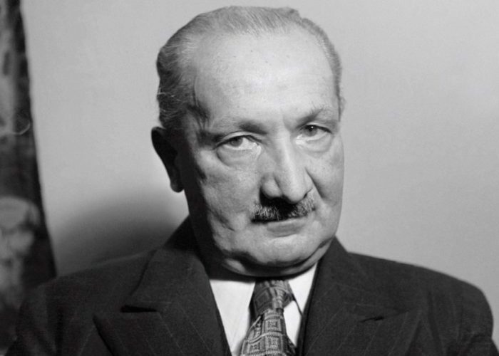 Martín Heidegger no solamente era nazi, también negó el desarrollo histórico de África