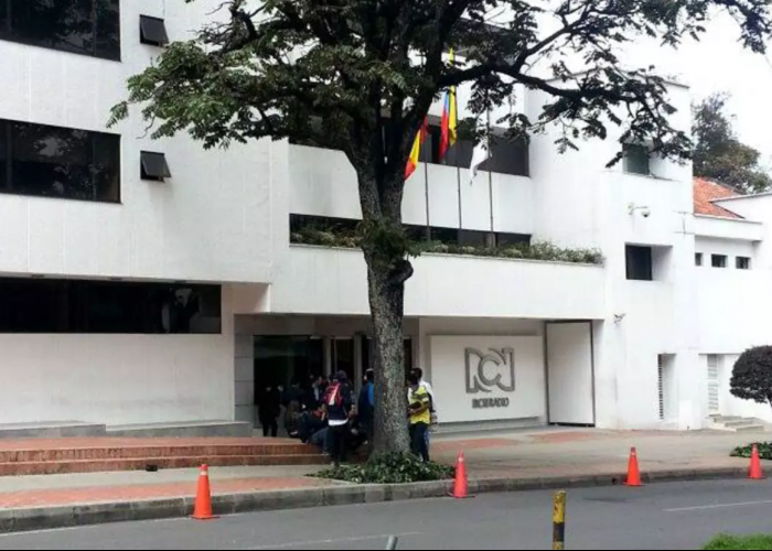 ¿RCN o radio cizaña nacional?