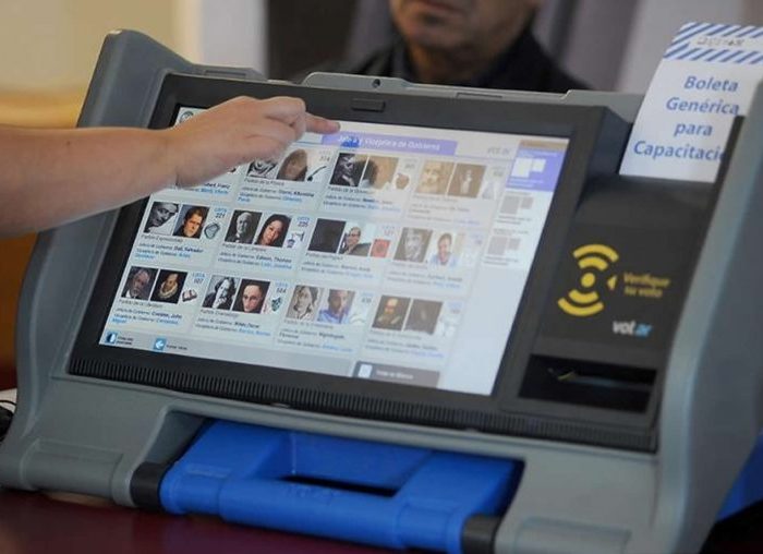 ¿Funcionaría en Colombia el voto electrónico?