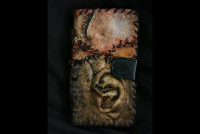 El asesino que fabricaba carteras, chaquetas y muebles con la piel de sus víctimas - -- Las2orillas - El asesino que fabricaba carteras, chaquetas y muebles con la piel de sus víctimas