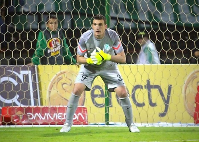 Nacionalizar a Franco Armani no es la solución