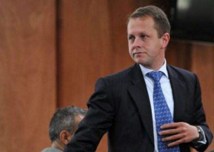 Señor Cock, lo invito a que analicemos el expediente Arias