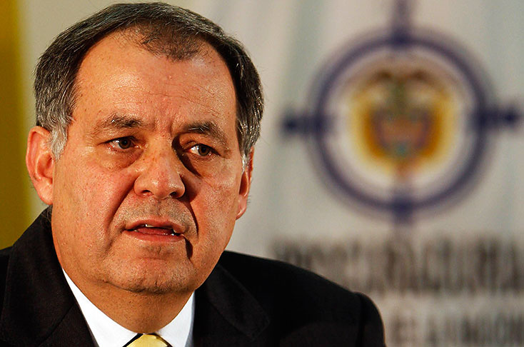 Ordoñez se adelantó a informar en Facebook que la Corte Suprema le abrió de investigación