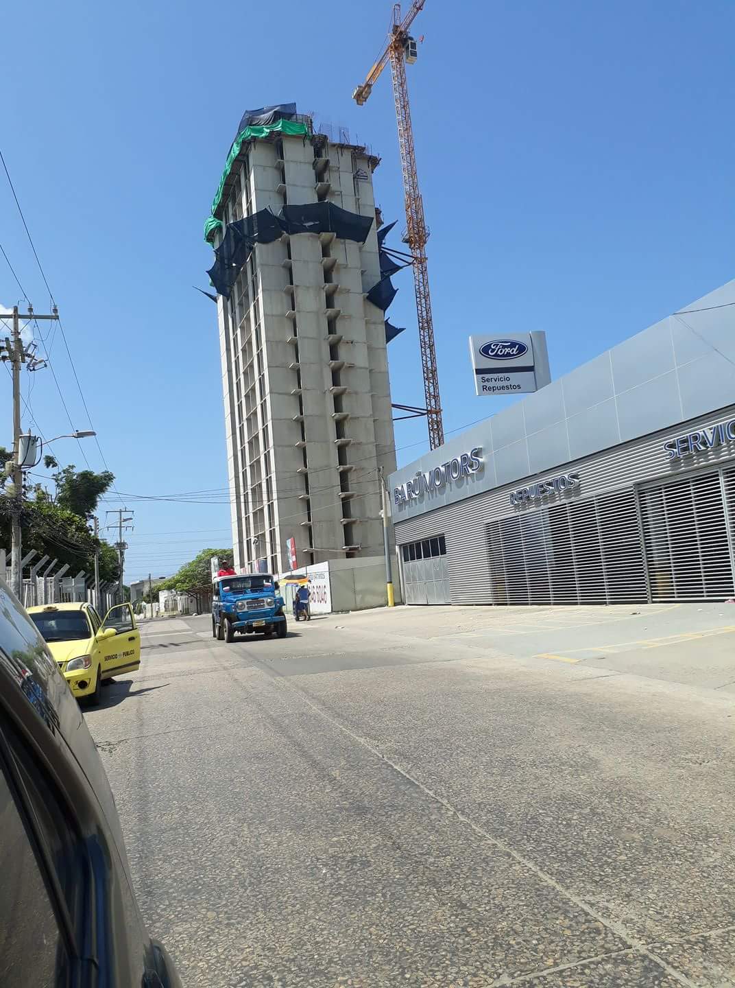 A ritmo frenético avanza la mole de 30 pisos que afecta al castillo de San Felipe en Cartagena - -- Las2orillas - A ritmo frenético avanza la mole de 30 pisos que afecta al castillo de San Felipe en Cartagena