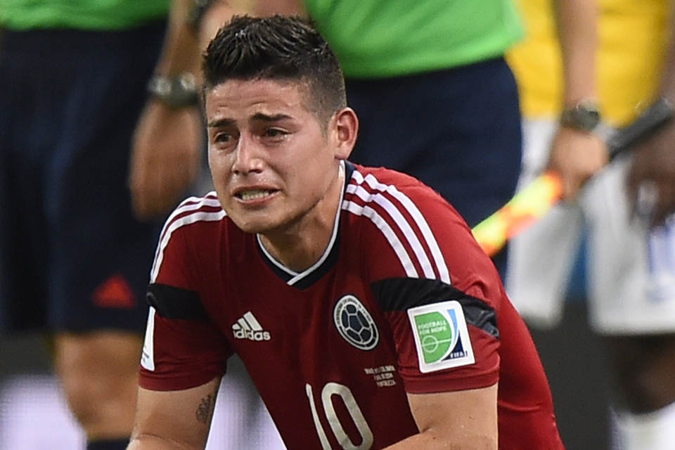 James está jugando muy mal, debería ser suplente contra Perú