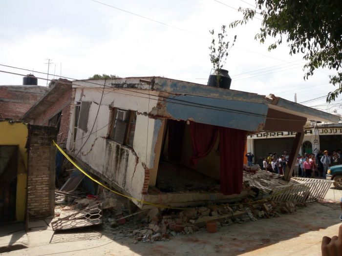 El cielo ronca y la tierra le contesta