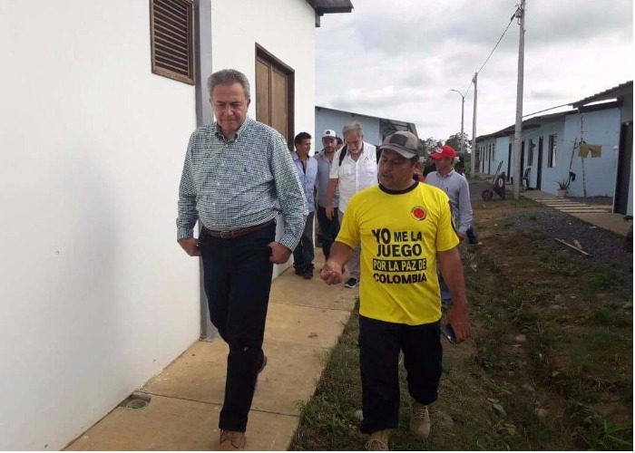 Cómo fue la reunión del Vicepresidente con Romaña en Tumaco