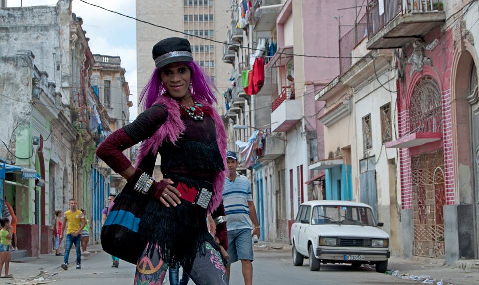 La insoportable vida de un travesti en la Cuba comunista