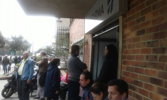 "No hay sistema": la eterna pesadilla al ir a reclamar medicamentos - -- Las2orillas - "No hay sistema": la eterna pesadilla al ir a reclamar medicamentos