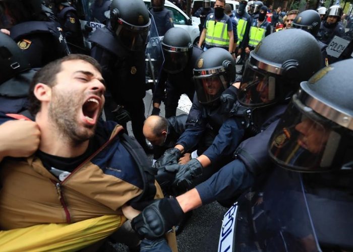 Catalunya: La farsa de la “democracia” española