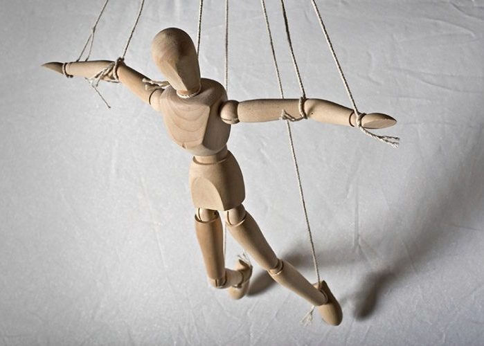 La tragedia moderna a partir de la teoría del complot de Piglia