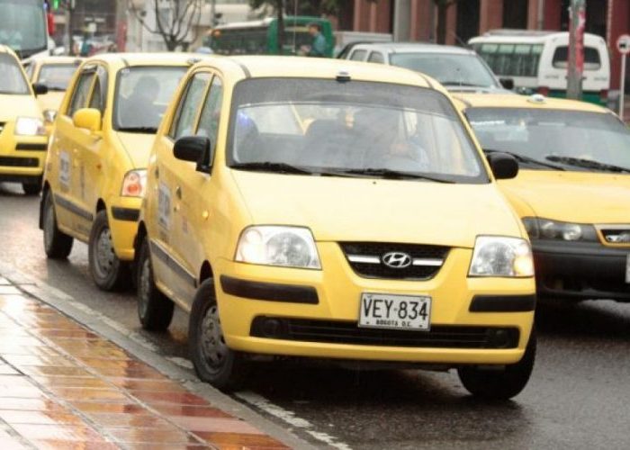 ¿Acaso los taxis no son un medio de transporte informal?
