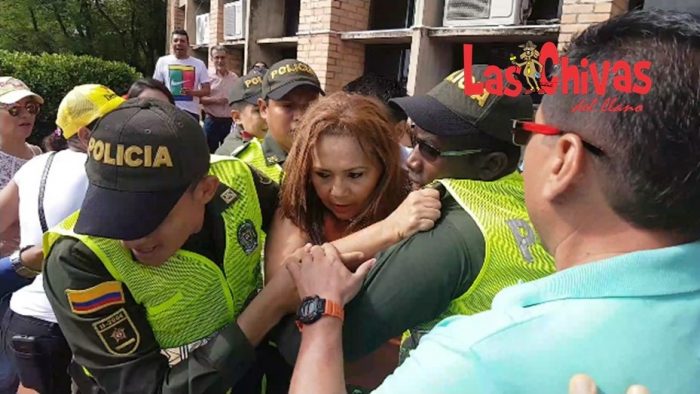  - Turba enfurecida atacó a la alcaldesa (e) de Yopal