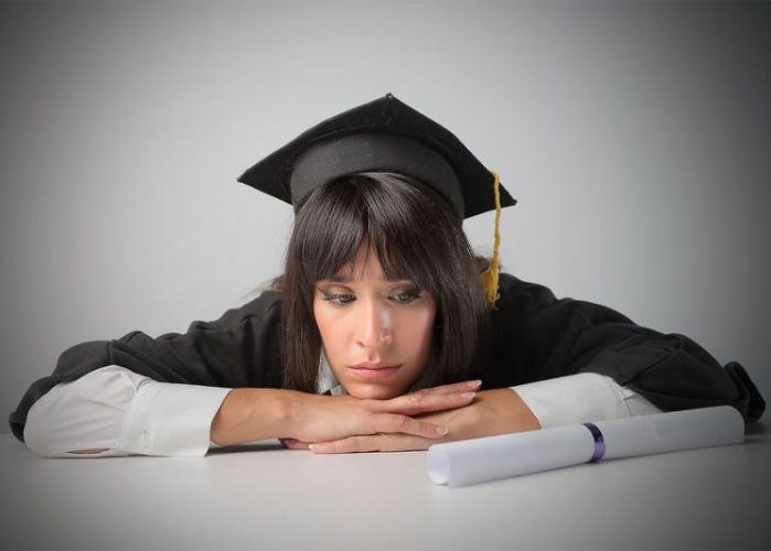 Tener un título universitario ya no es un ventaja