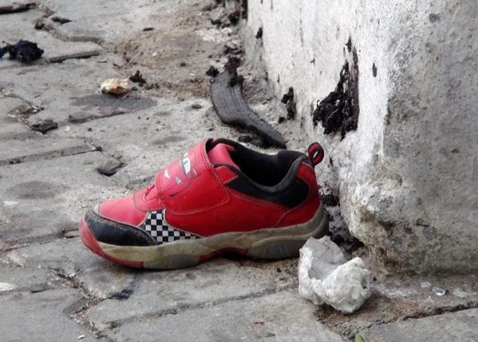 Los niños compitiendo por la muerte