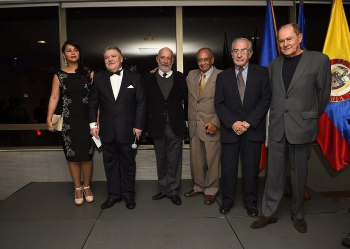 Conmemoran el Día Nacional de Chequia con galardón para directores de cine colombiano