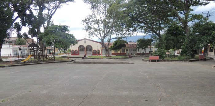  - Abandono e inseguridad en el parque del barrio La Ventura en Buga