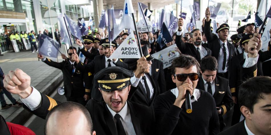 No habría represalias a pilotos por participar en el paro