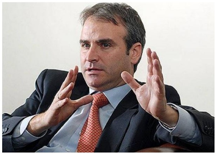 La rabia de las cementeras empezó a fraguar una acción concreta contra el super Robledo