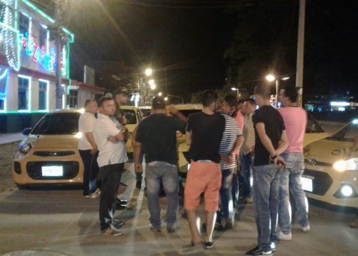 Taxistas en Granada (Meta) piden auxilio porque los están atracando