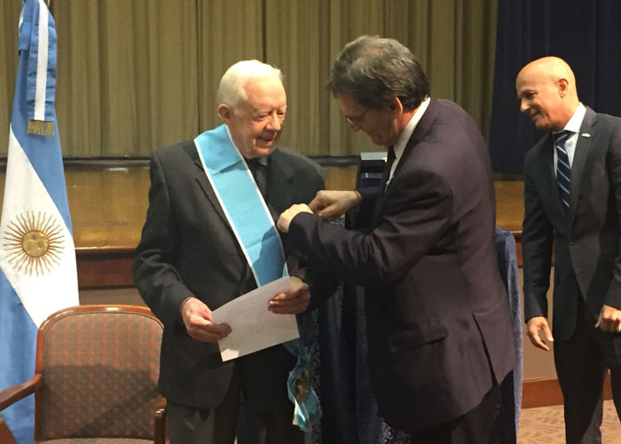 Jimmy Carter, derecho y humano