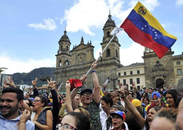 ¿Qué hay de los venezolanos que emigran a Colombia?